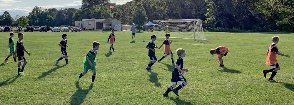 boys-soccer-practice-0378